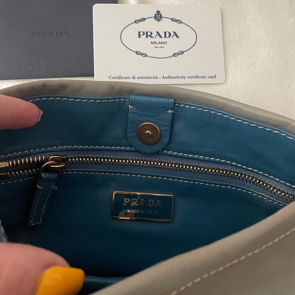 Prada shoulder bag - Picture 7 of 10